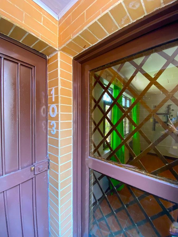 Finca Villa Chalet Del Rio Cali Farm Villa Chalet Cali River المظهر الخارجي الصورة